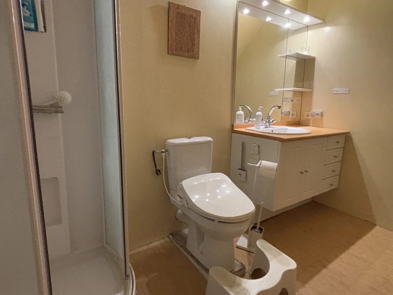 bathroom 2 ensuite (level 3) bathroom 2 ensuite (level 3)